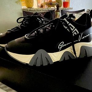 Versace Squalo skeakers size 43